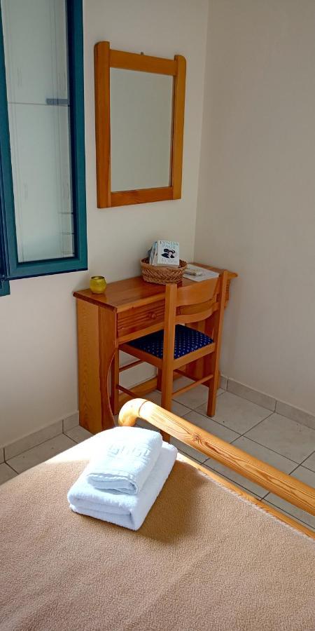 Gorgones, Sea-Front, Great View Aparthotel การ์ดามมีลี ภายนอก รูปภาพ